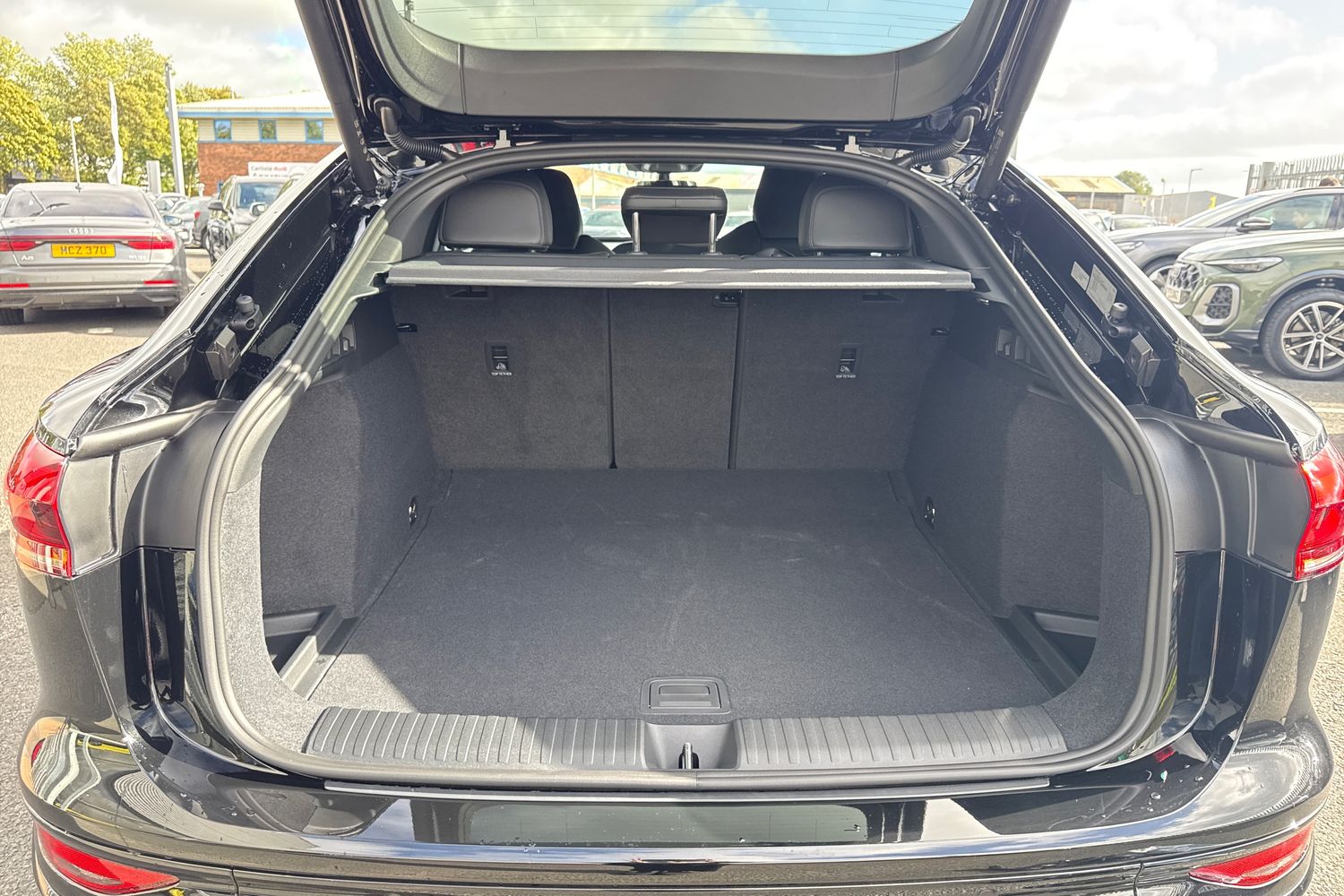 Used Audi Q6 e-tron 2025 for sale - 76006829: Photo 6