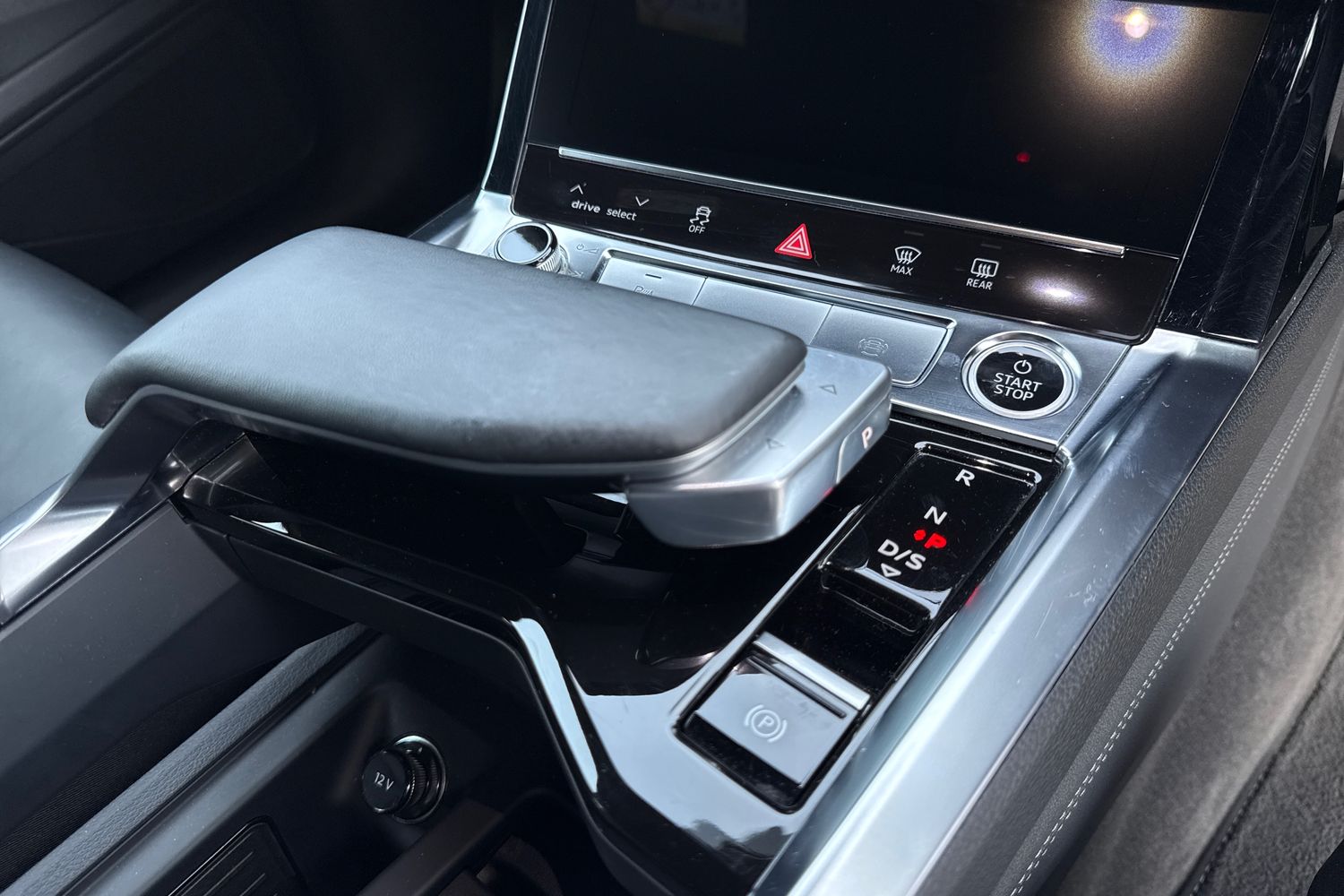 Used Audi Q8 e-tron 2024 for sale - 78001681: Photo 23