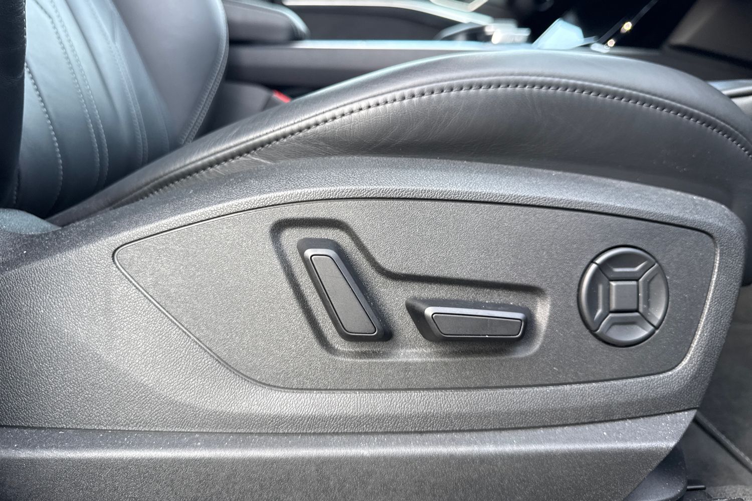 Used Audi Q8 e-tron 2024 for sale - 78001681: Photo 42