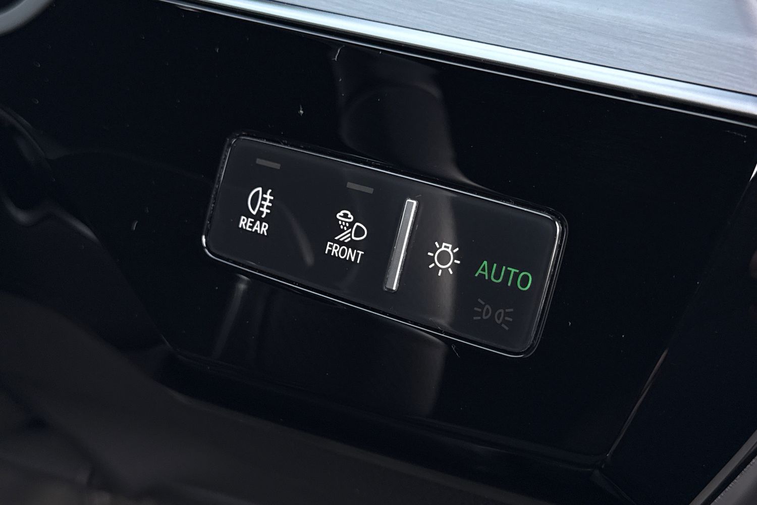 Used Audi Q8 e-tron 2024 for sale - 78001681: Photo 44