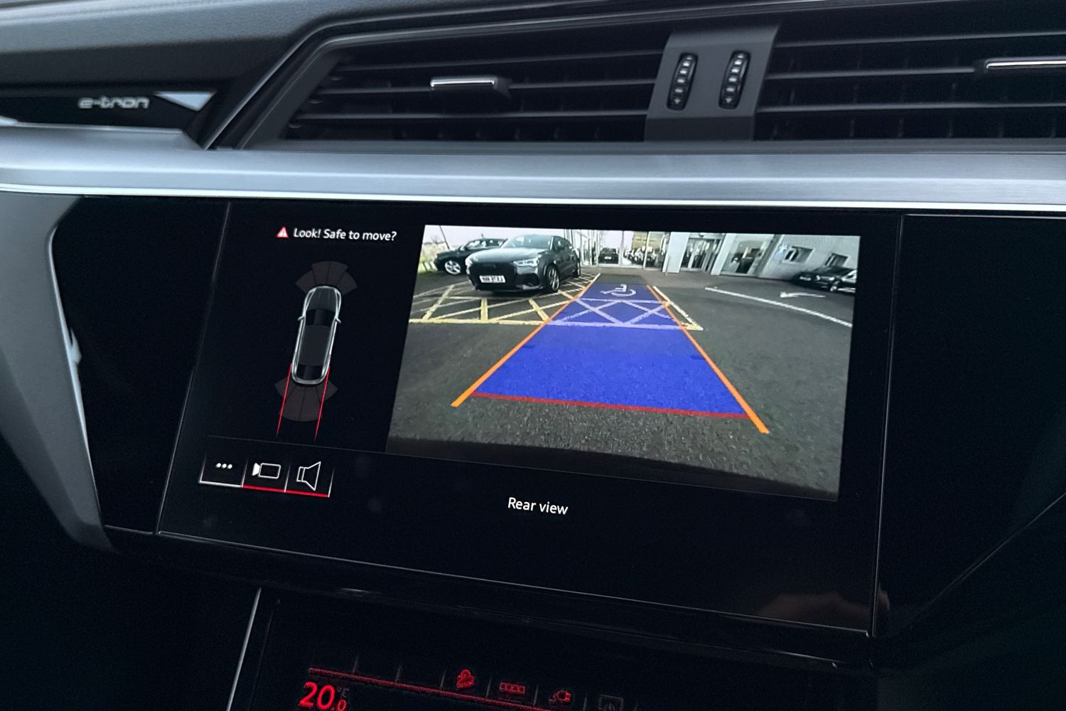 Used Audi Q8 e-tron 2024 for sale - 78001681: Photo 56