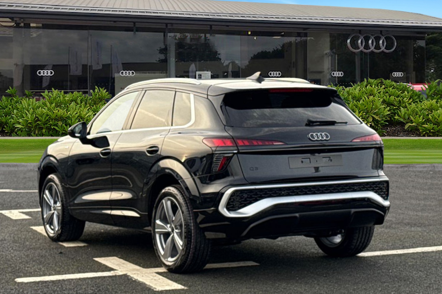 Used Audi Q3 2026 for sale - 77805299: Photo 2