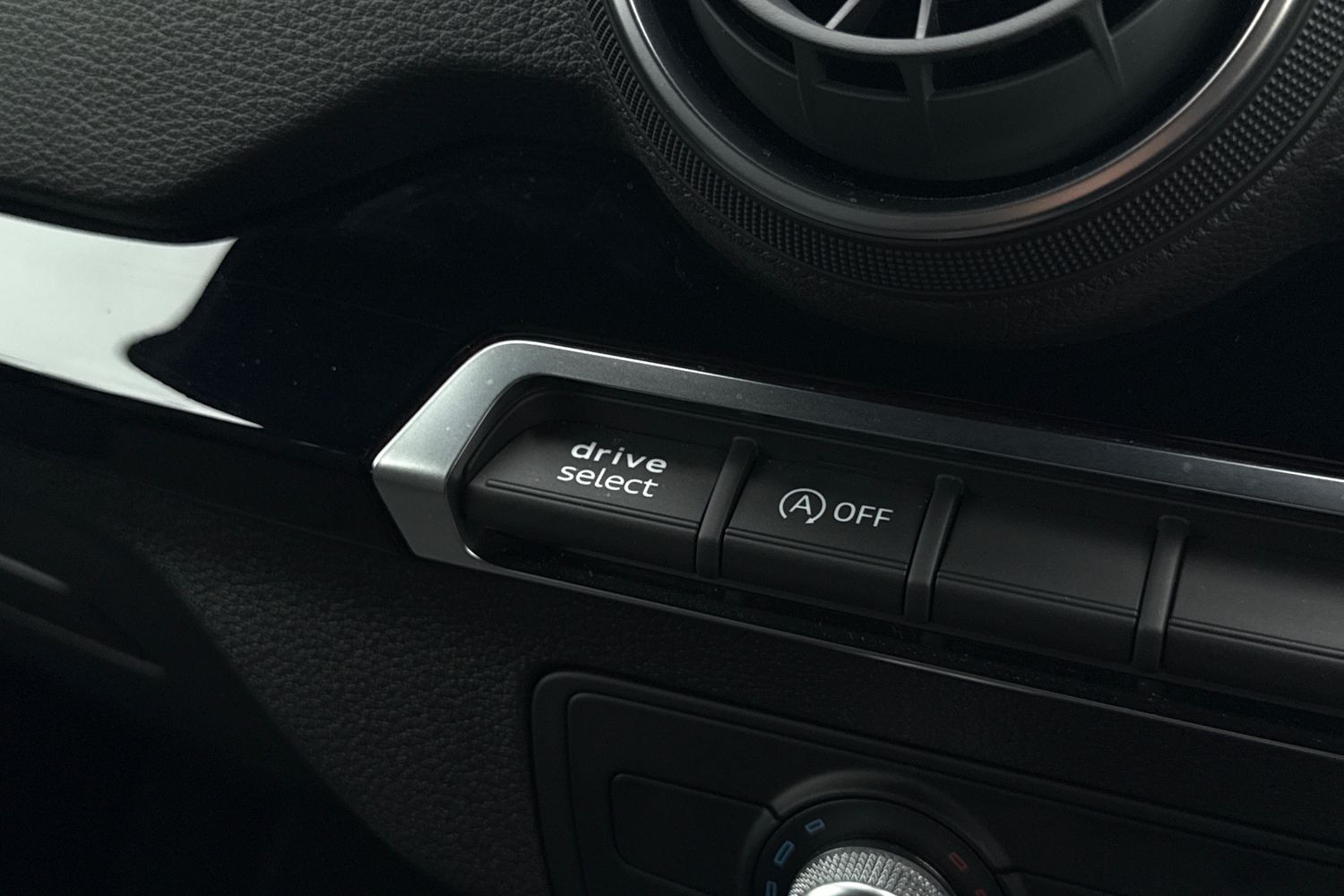 Used Audi Q2 2020 for sale - 78105154: Photo 54