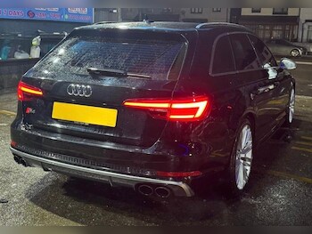 Used Audi A4 2018 for sale - 77584657: Photo