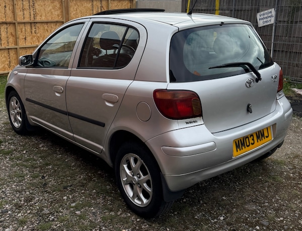 Used Toyota Yaris 2003 for sale - 76244735: Photo 4