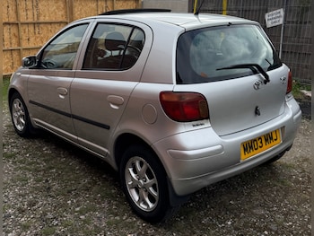 Used Toyota Yaris 2003 for sale - 76244735: Photo 4