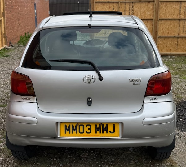 Used Toyota Yaris 2003 for sale - 76244735: Photo 5