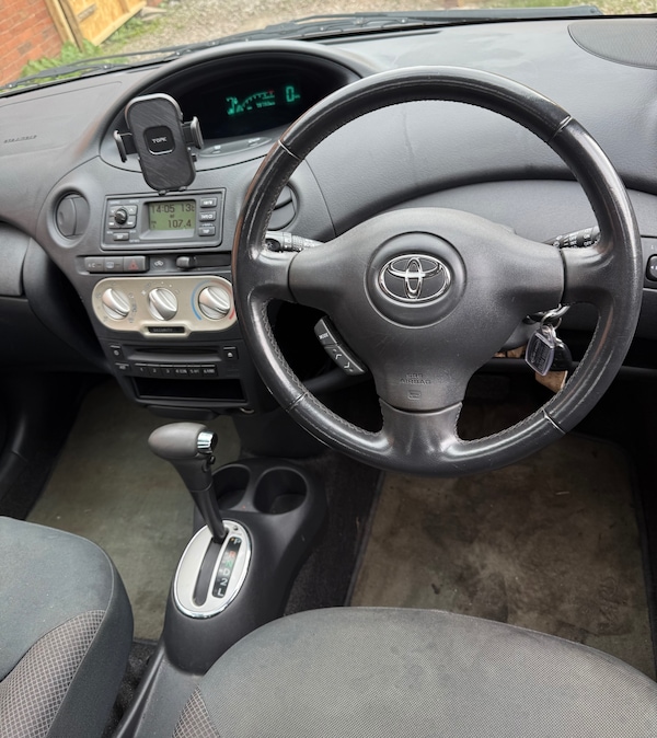 Used Toyota Yaris 2003 for sale - 76244735: Photo 7