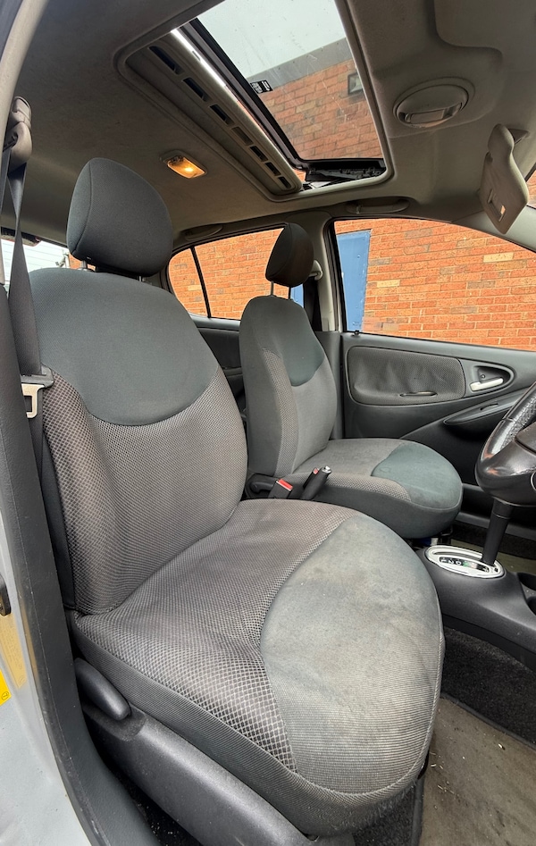 Used Toyota Yaris 2003 for sale - 76244735: Photo 8