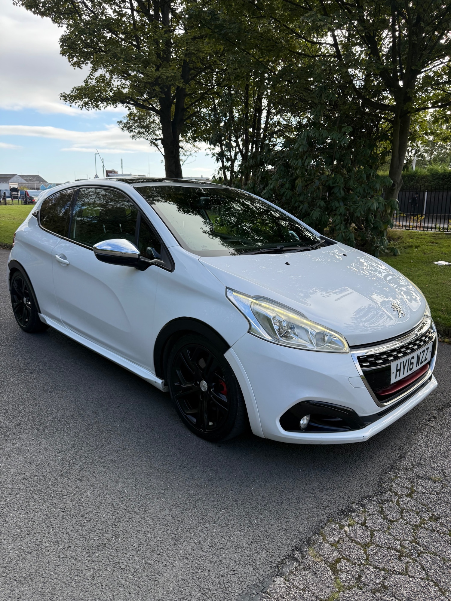 Used Peugeot 208 2016 for sale - 76206272: Photo 1