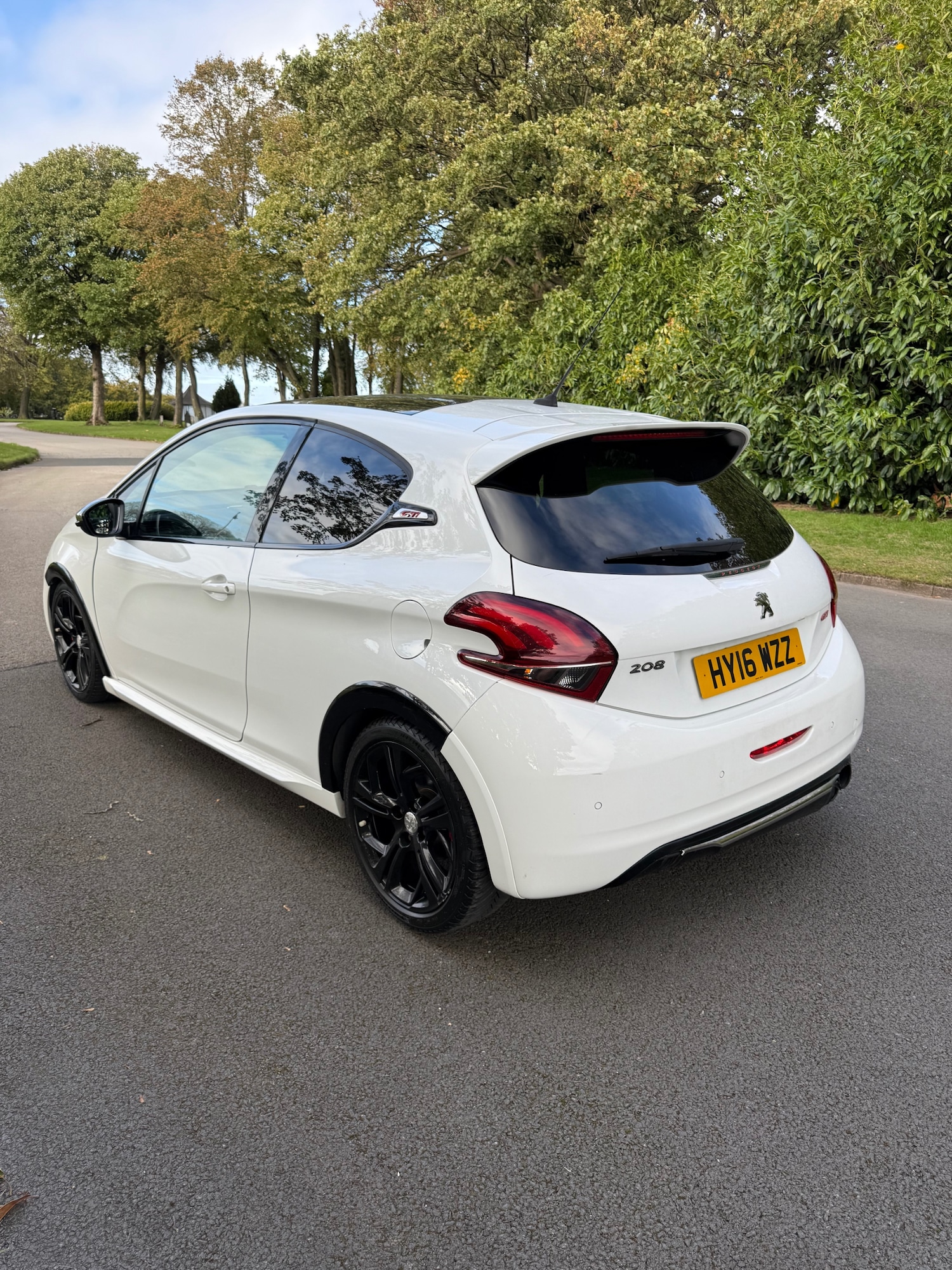 Used Peugeot 208 2016 for sale - 76206272: Photo 4