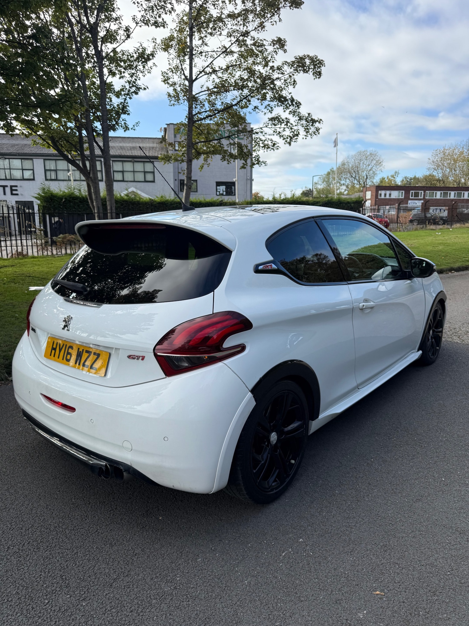 Used Peugeot 208 2016 for sale - 76206272: Photo 6