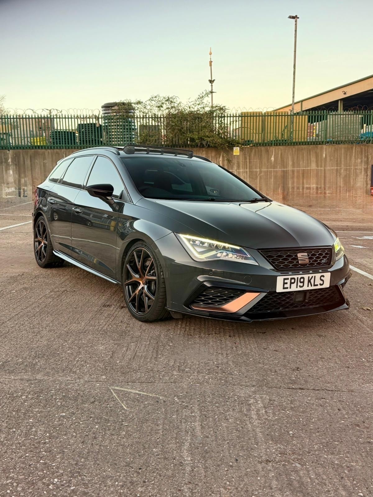 Used SEAT Leon 2019 for sale - 76627054: Photo 2