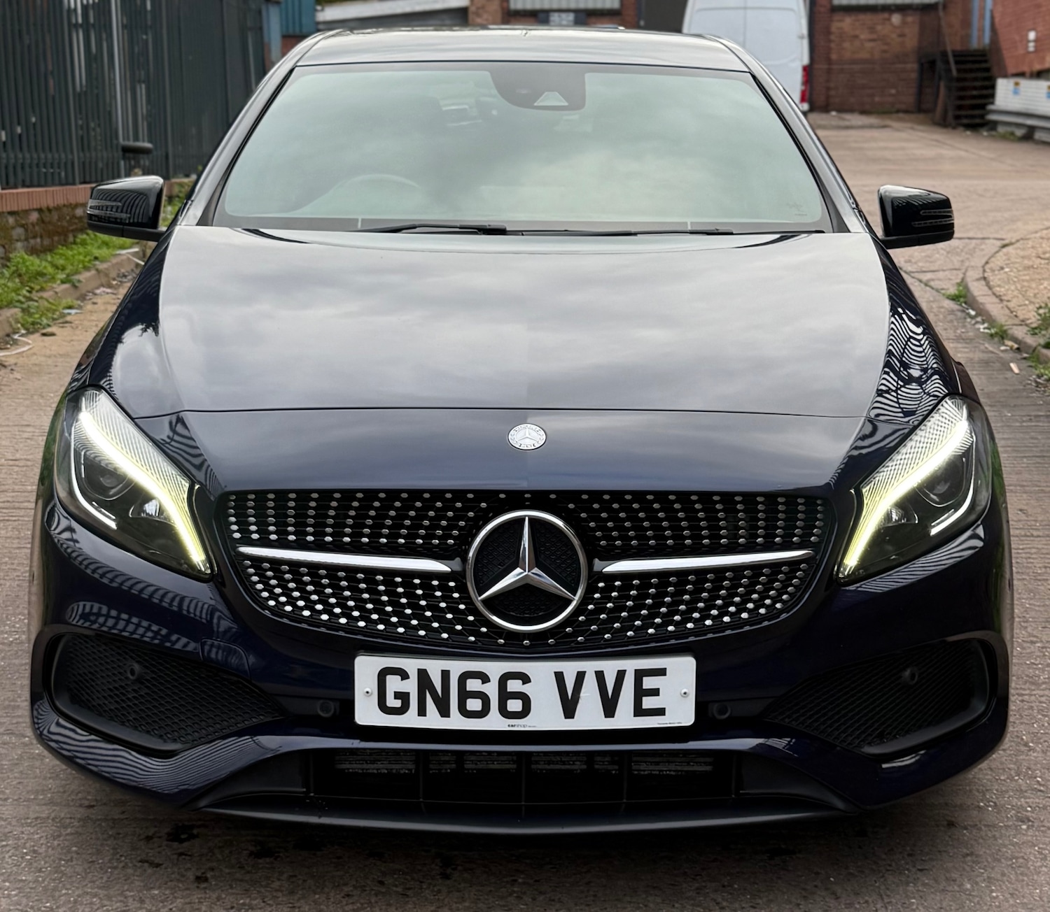 Used Mercedes-Benz A-Class 2016 for sale - 76451783: Photo 2