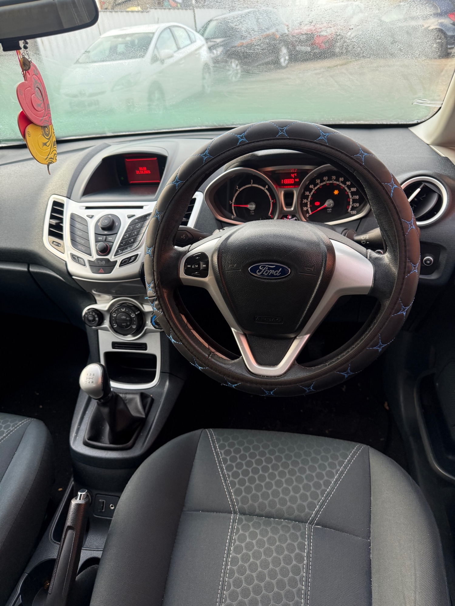 Used Ford Fiesta 2011 for sale - 76652927: Photo 7