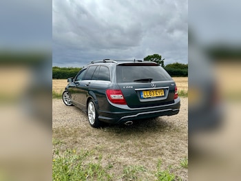 Used Mercedes-Benz C-Class 2013 for sale - 75163499: Photo