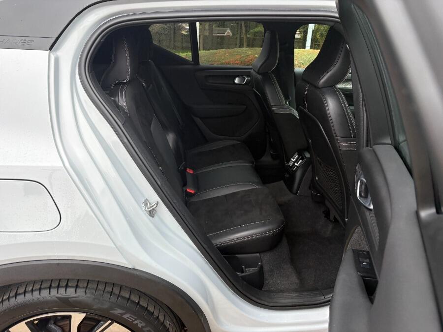 Used Volvo XC40 2021 for sale - 76360785: Photo 28