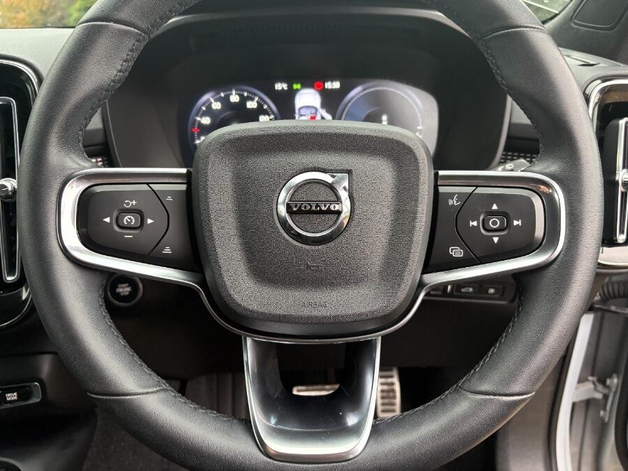 Used Volvo XC40 2021 for sale - 76360785: Photo 32