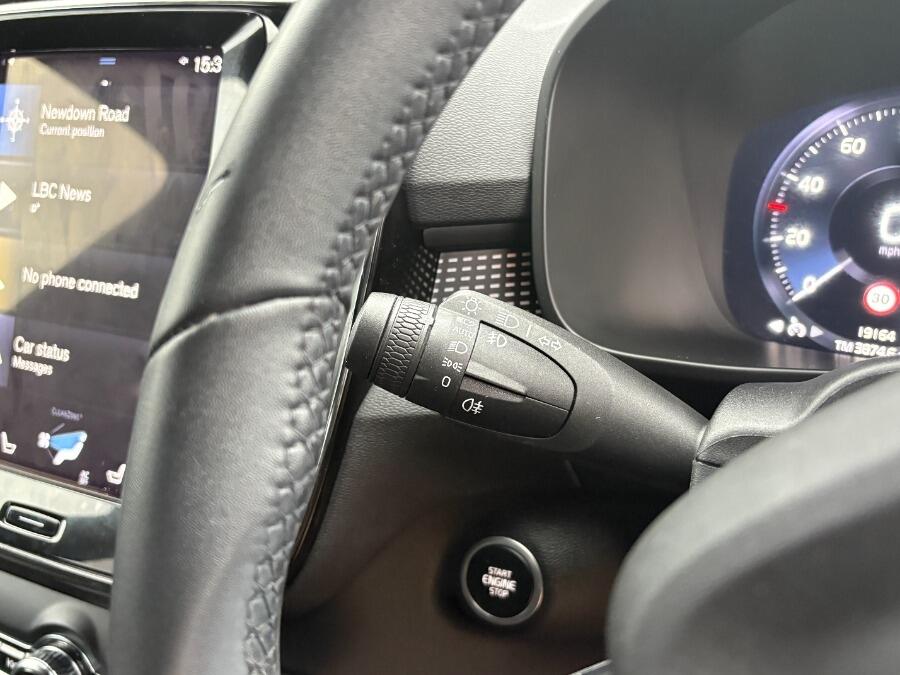 Used Volvo XC40 2021 for sale - 76360785: Photo 34