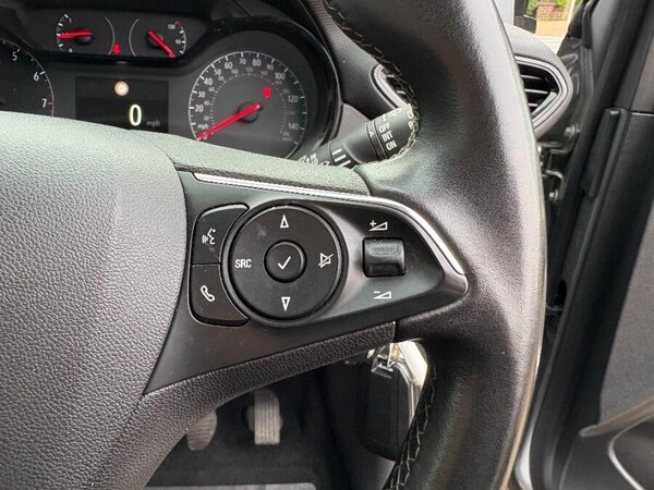 Used Vauxhall Crossland X 2020 for sale - 76227625: Photo 33