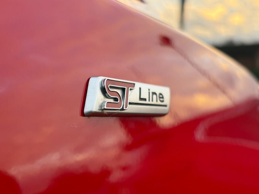 Used Ford Focus 2023 for sale - 76728573: Photo 11