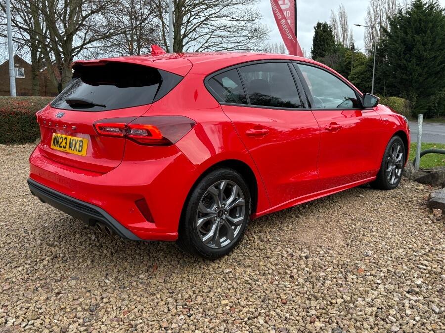 Used Ford Focus 2023 for sale - 76728573: Photo 9