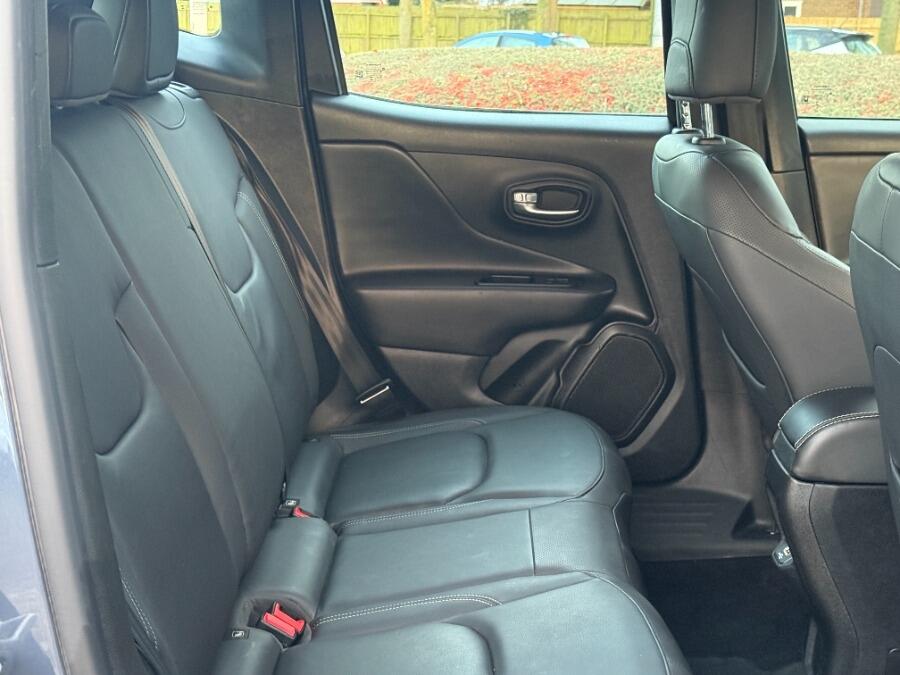 Used Jeep Renegade 2020 for sale - 78100292: Photo 29