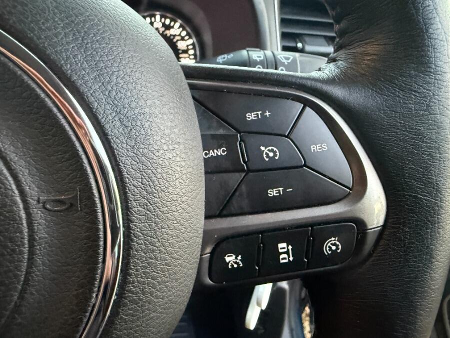 Used Jeep Renegade 2020 for sale - 78100292: Photo 6