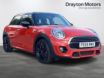 Used MINI Hatch 2019 for sale - 78988888: Photo