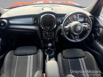Used MINI Hatch 2019 for sale - 78988888: Photo