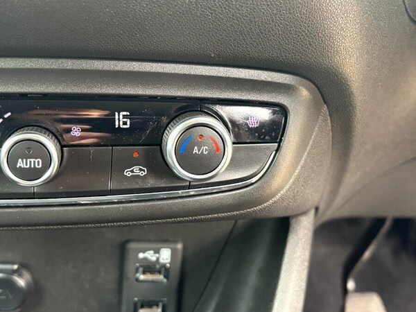 Used Vauxhall Crossland 2022 for sale - 76215008: Photo 41