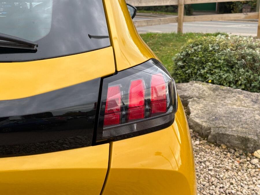 Used Peugeot 208 2022 for sale - 77320503: Photo 18