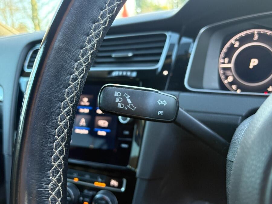 Used Volkswagen Golf 2018 for sale - 76786805: Photo 35