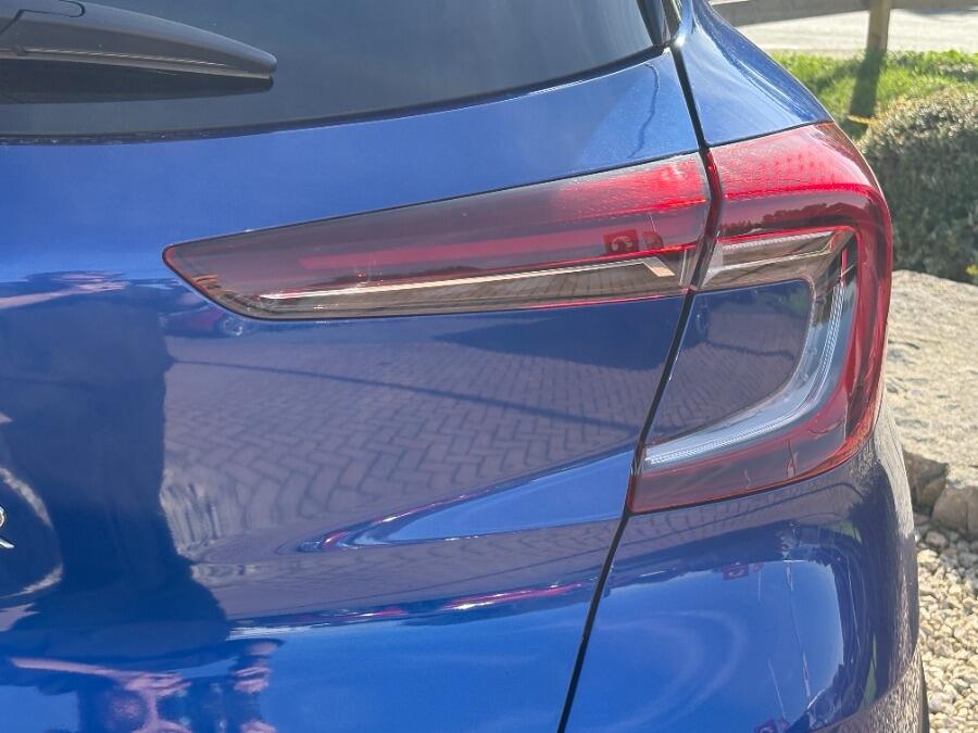 Used Renault Captur 2023 for sale - 76136040: Photo 18