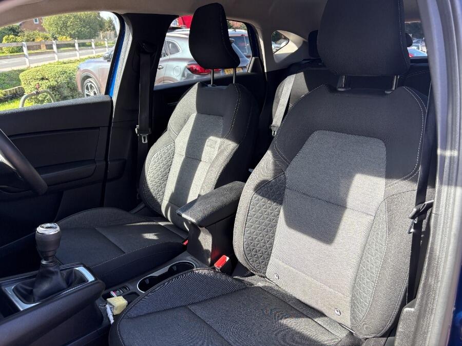 Used Renault Captur 2023 for sale - 76136040: Photo 24