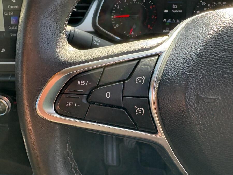 Used Renault Captur 2023 for sale - 76136040: Photo 33