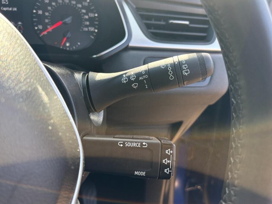 Used Renault Captur 2023 for sale - 76136040: Photo 35