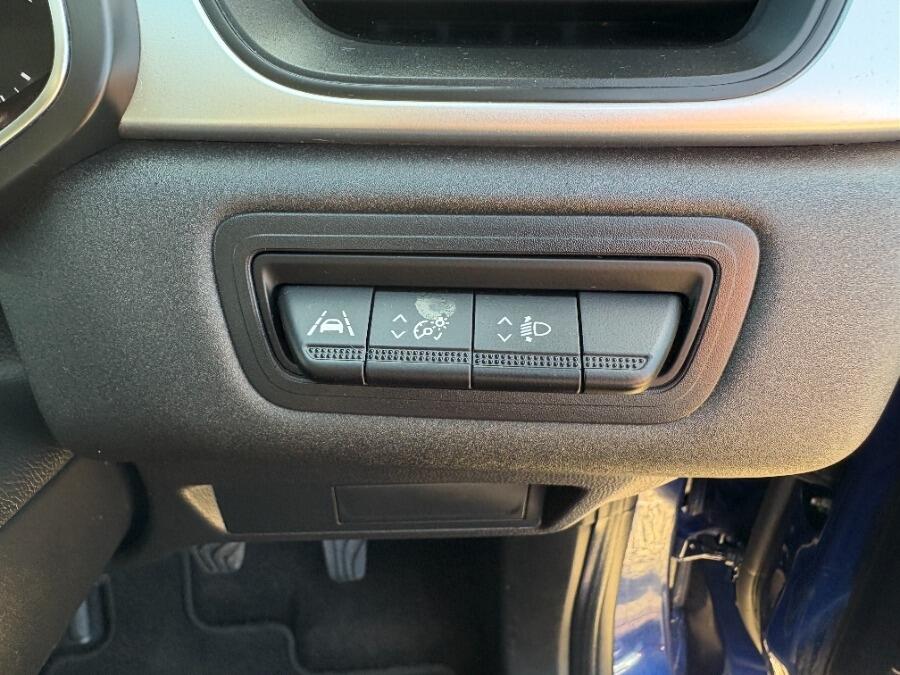 Used Renault Captur 2023 for sale - 76136040: Photo 40