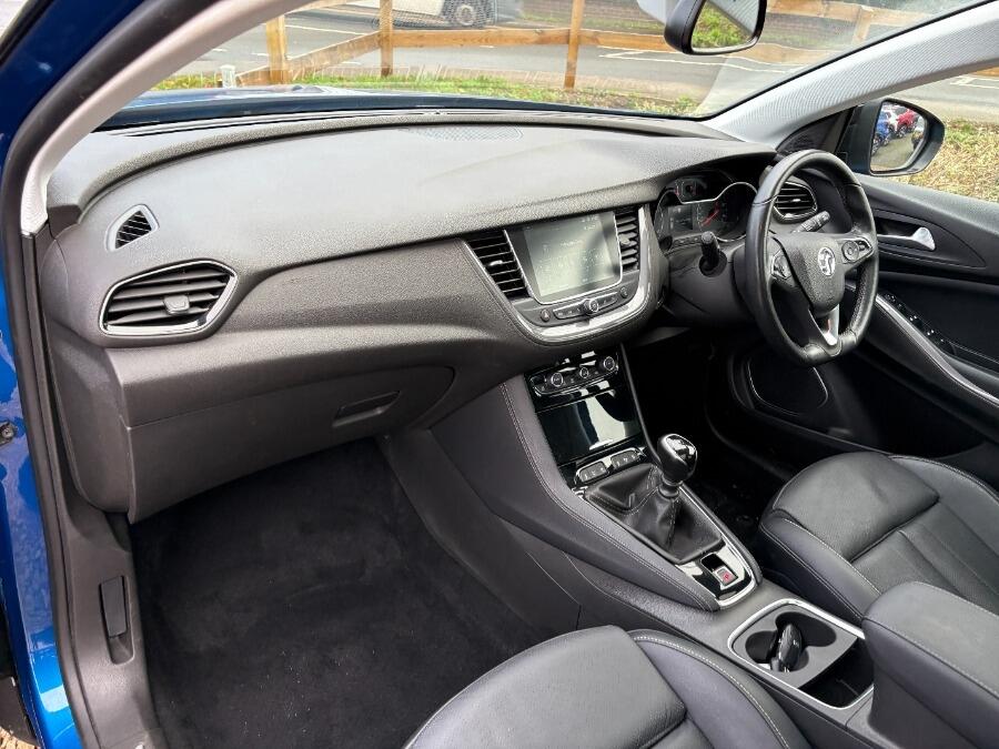 Used Vauxhall Grandland X 2021 for sale - 76584327: Photo 2