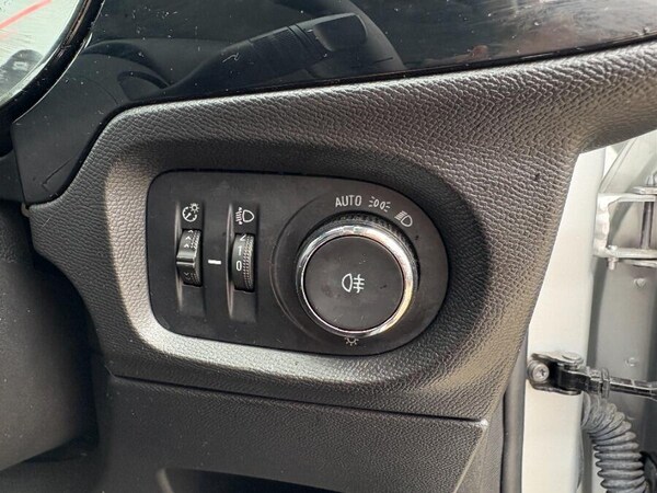 Used Vauxhall Corsa 2022 for sale - 76158766: Photo 38