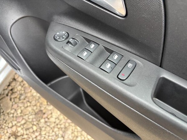 Used Vauxhall Corsa 2022 for sale - 76158766: Photo 39