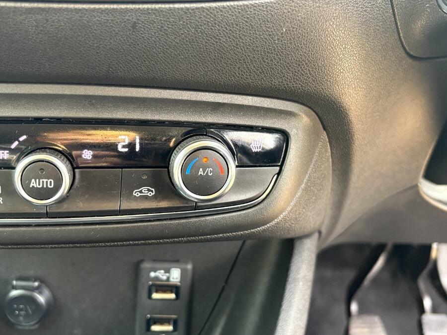 Used Vauxhall Crossland 2022 for sale - 76359869: Photo 41