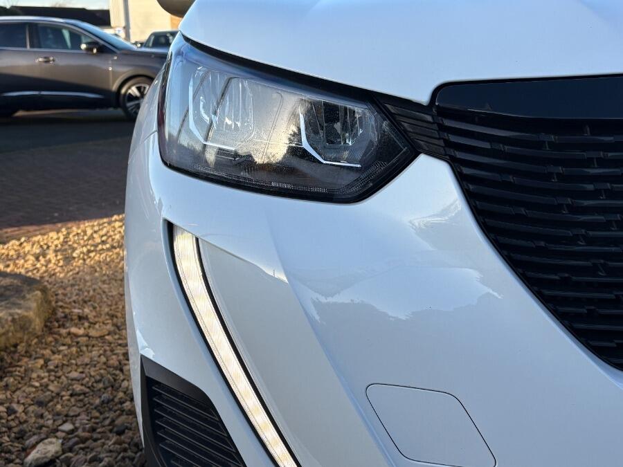 Used Peugeot 2008 2022 for sale - 76772009: Photo 12