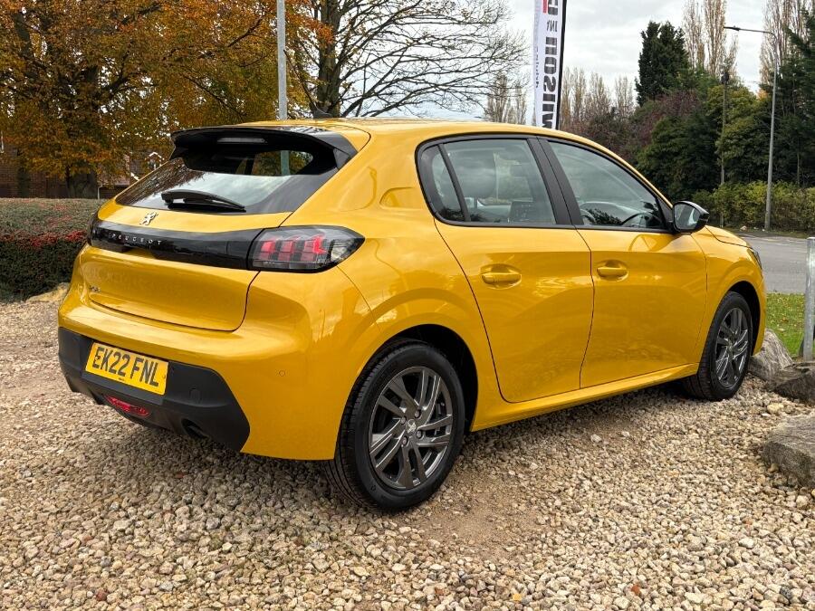 Used Peugeot 208 2022 for sale - 77029084: Photo 8