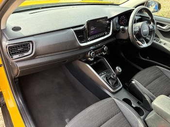 Used Kia Stonic 2022 for sale - 75747497: Photo