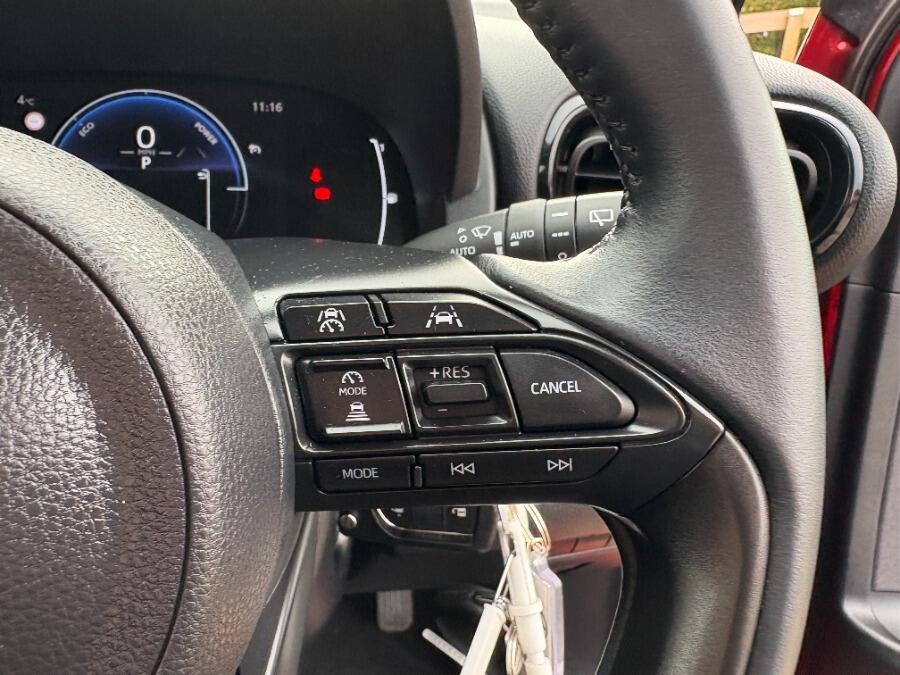 Used Toyota Yaris 2024 for sale - 76657992: Photo 33