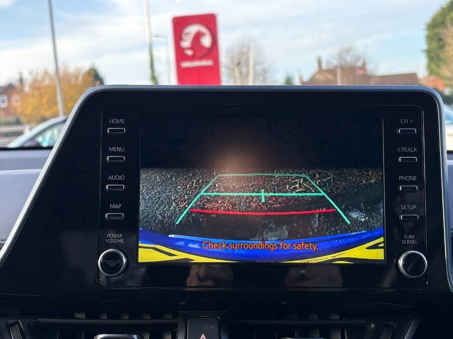 Used Toyota C-HR 2020 for sale - 77320579: Photo 3