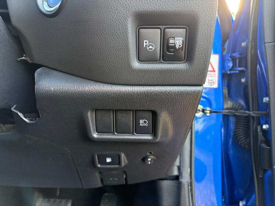 Used Toyota C-HR 2020 for sale - 77320579: Photo 45