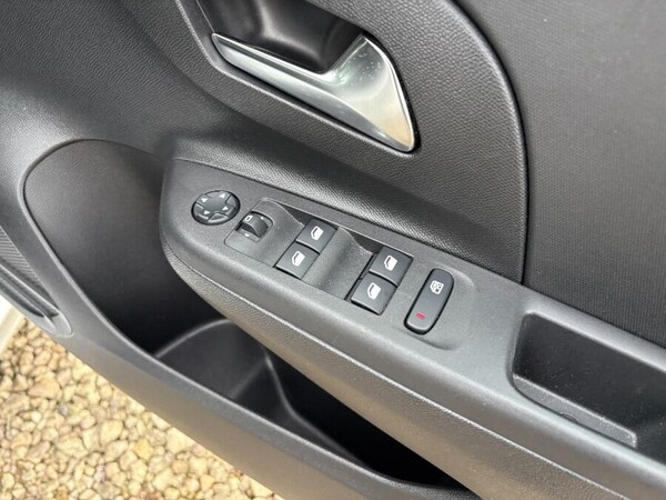 Used Vauxhall Corsa 2021 for sale - 76228012: Photo 39