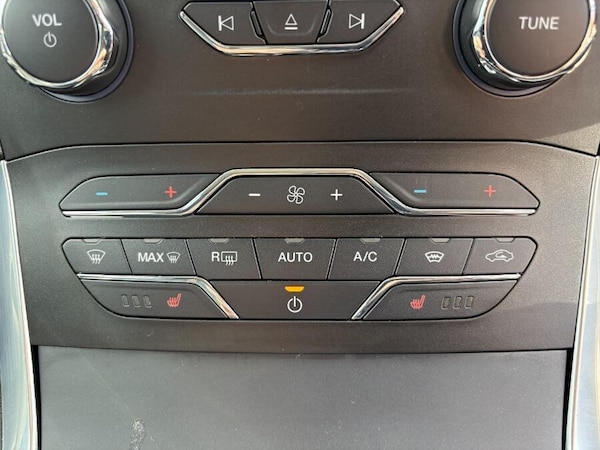 Used Ford Galaxy 2022 for sale - 76227816: Photo 46